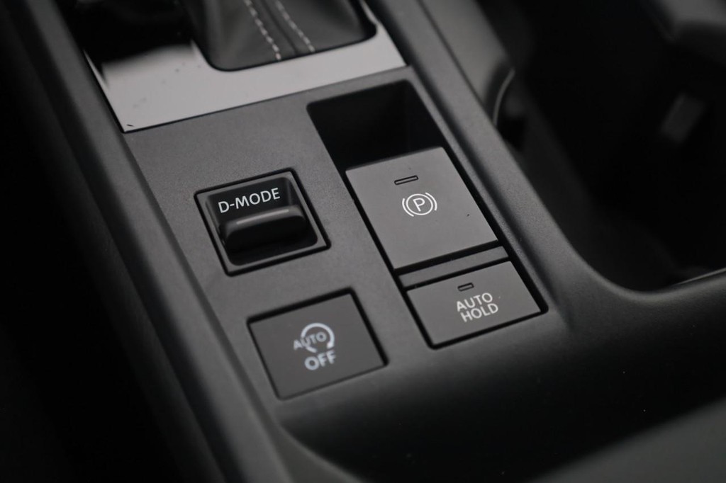 Nissan Sentra Vehicle Image 19