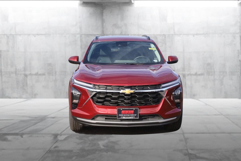 Chevrolet Trax Vehicle Full-screen Gallery Image 04