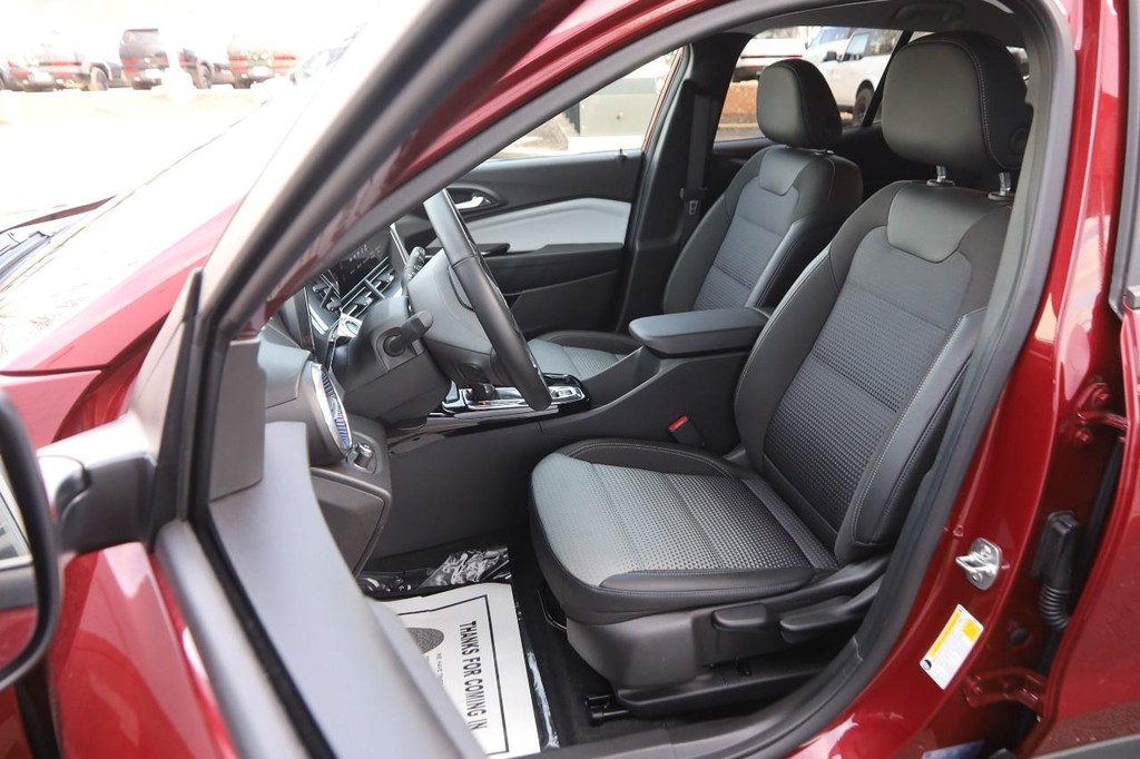 Chevrolet Trax Vehicle Full-screen Gallery Image 08