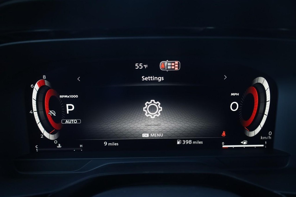 Nissan Pathfinder Vehicle Full-screen Gallery Image 13