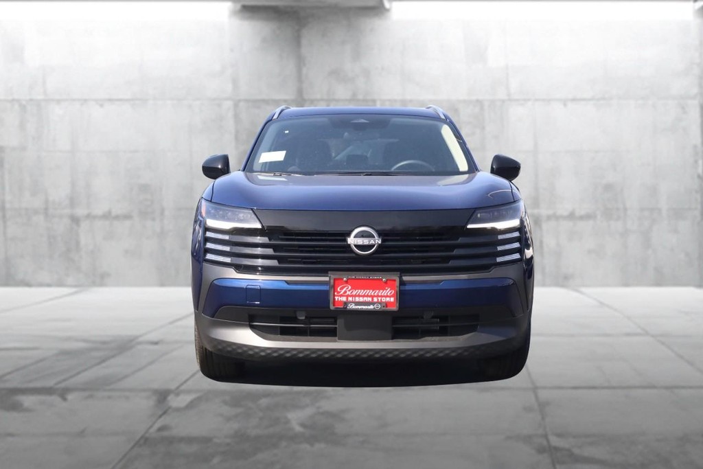 Nissan Kicks Vehicle Full-screen Gallery Image 4