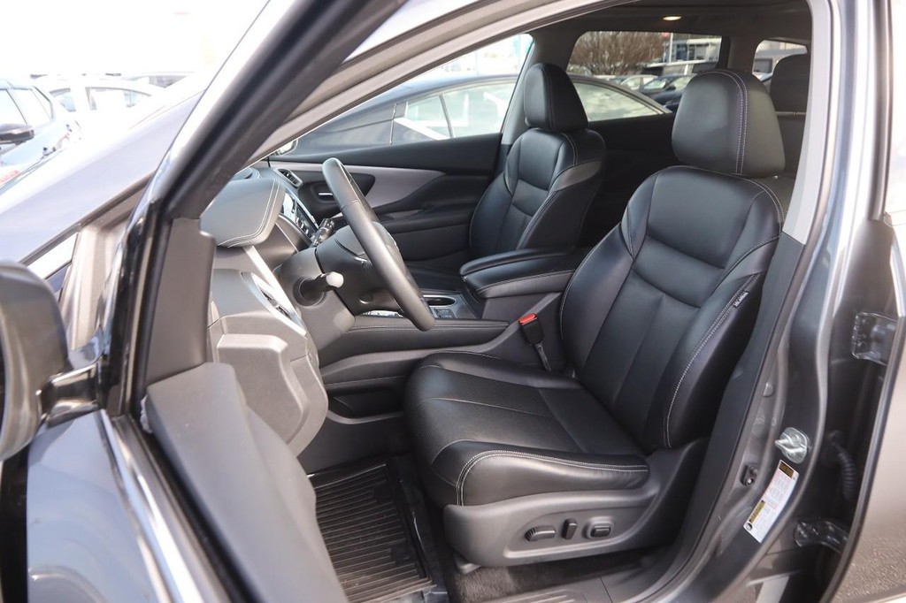 Nissan Murano Vehicle Image 10