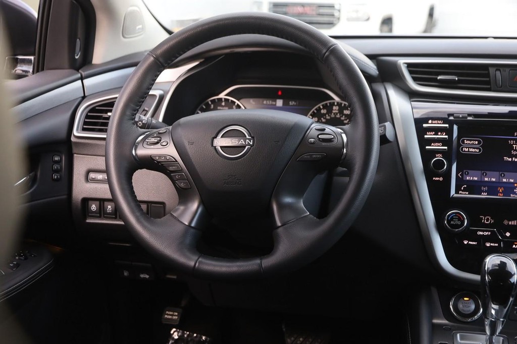 Nissan Murano Vehicle Image 24