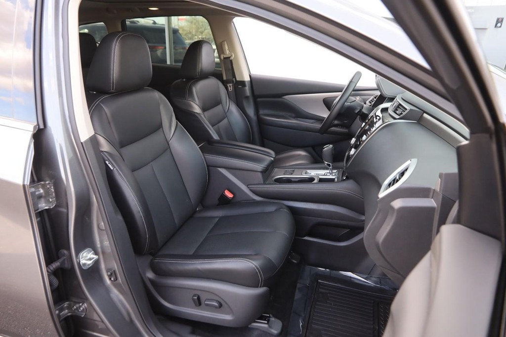 Nissan Murano Vehicle Image 27