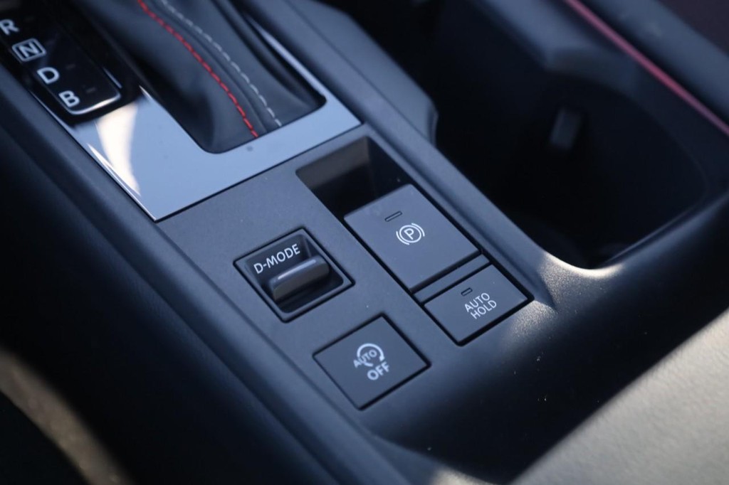 Nissan Sentra Vehicle Image 18