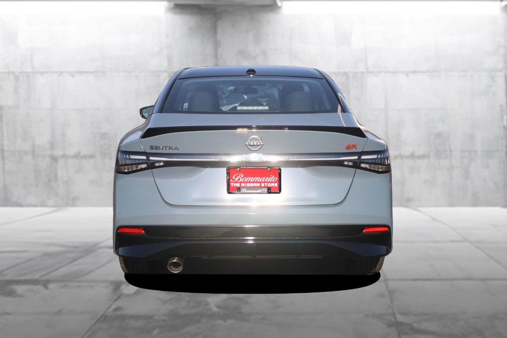 Nissan Sentra Vehicle Image 06