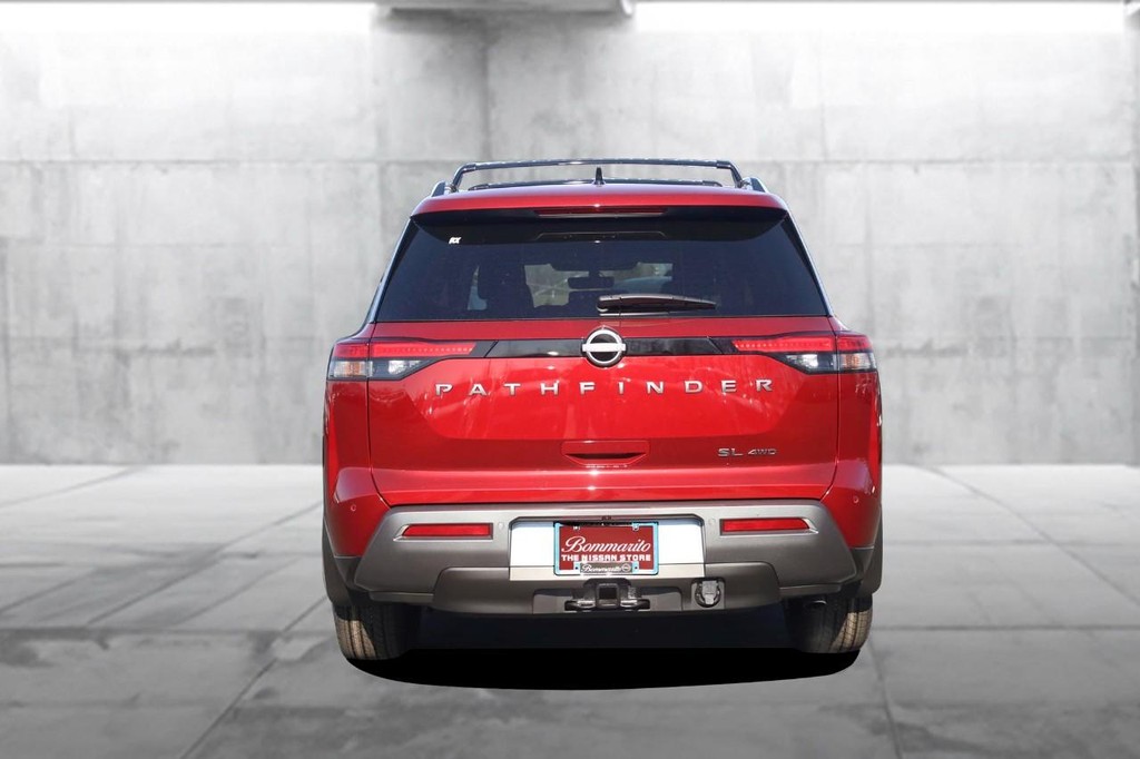 Nissan Pathfinder Vehicle Image 06