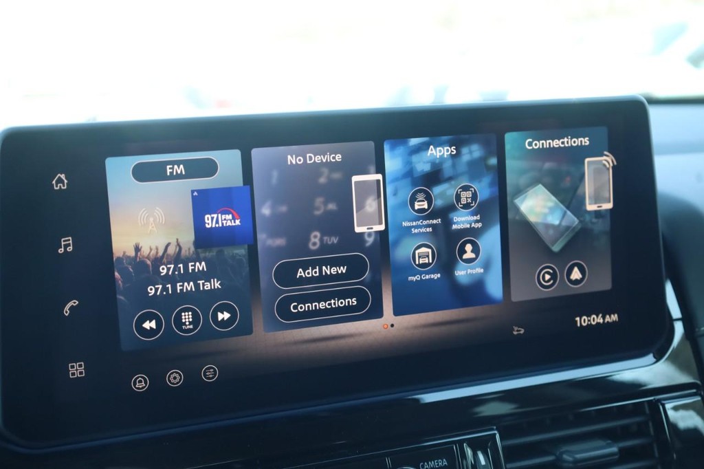 Nissan Pathfinder Vehicle Full-screen Gallery Image 14