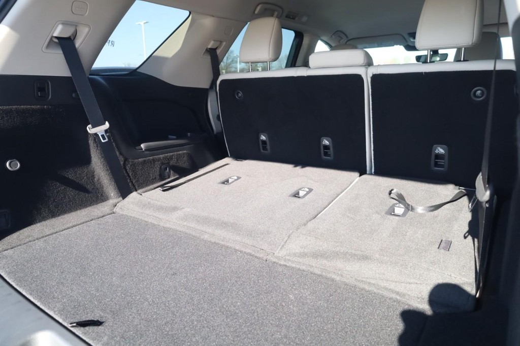 Nissan Pathfinder Vehicle Image 23
