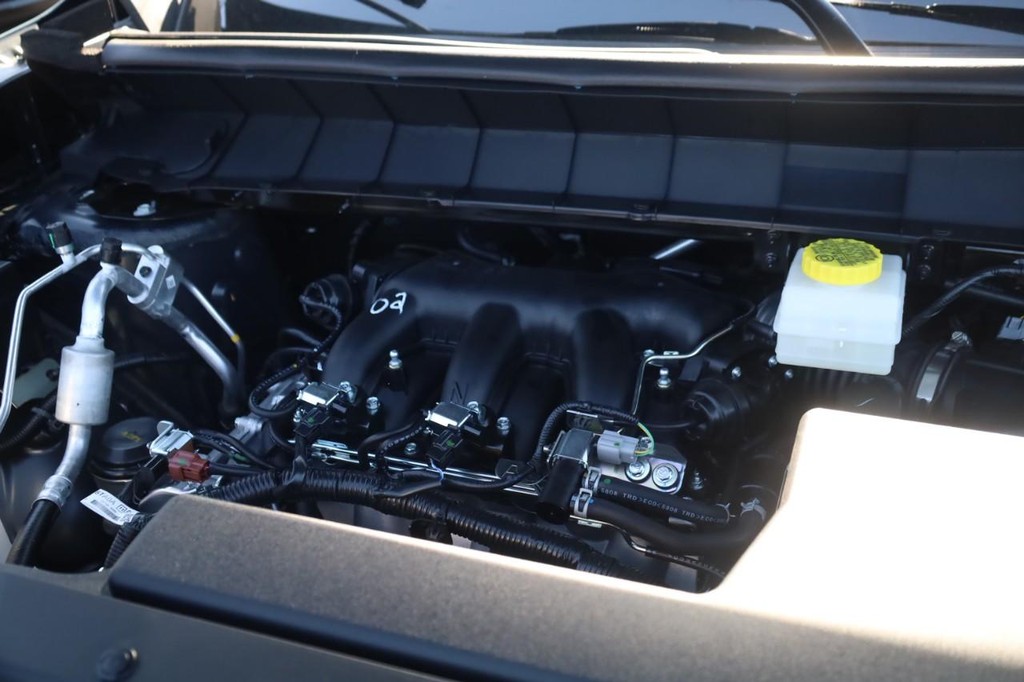 Nissan Pathfinder Vehicle Image 25