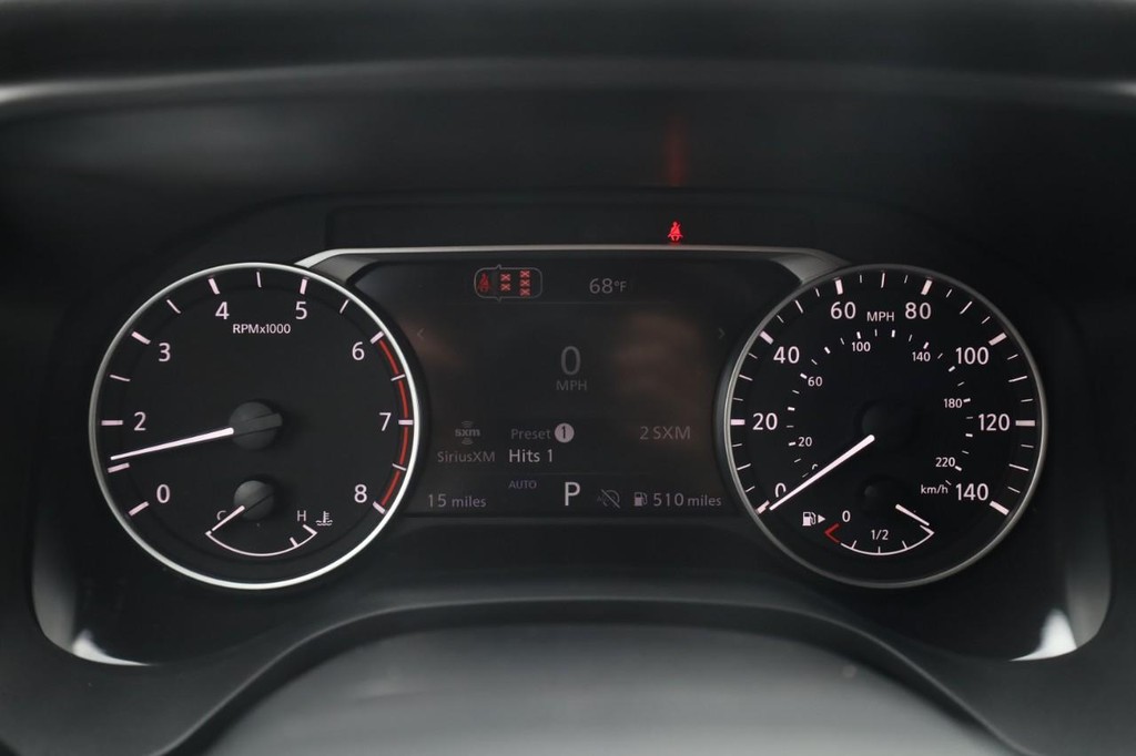 Nissan Rogue Vehicle Image 13