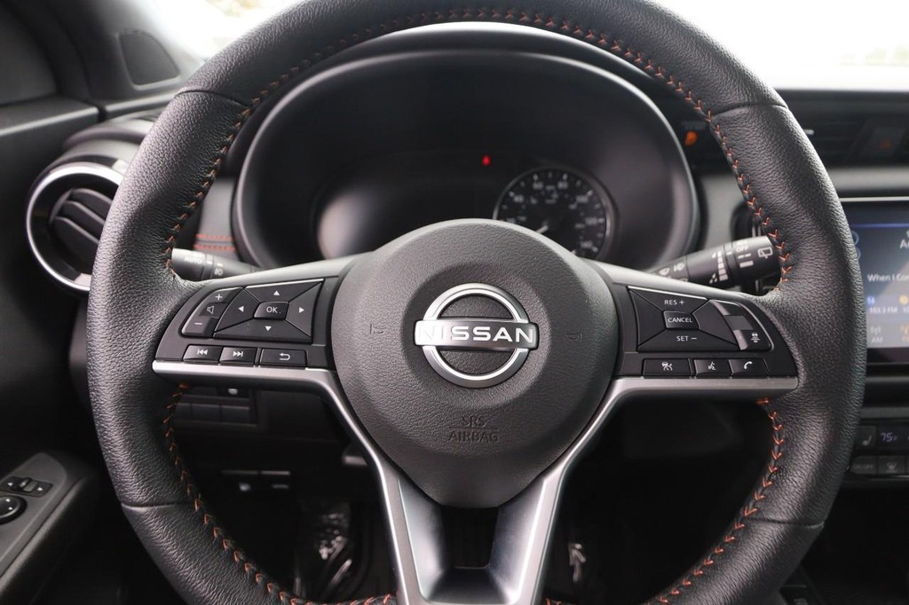 Nissan Kicks Vehicle Image 10