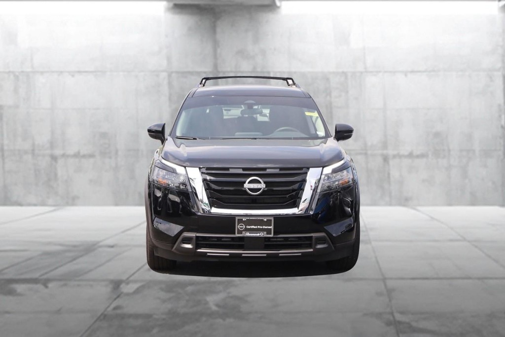 Nissan Pathfinder Vehicle Image 04