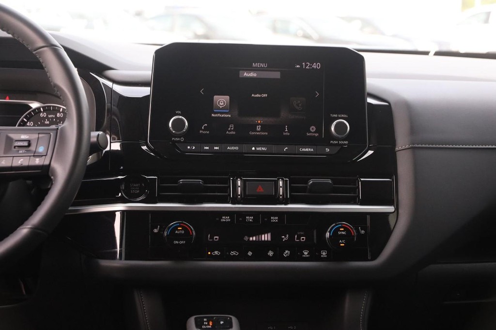 Nissan Pathfinder Vehicle Image 25