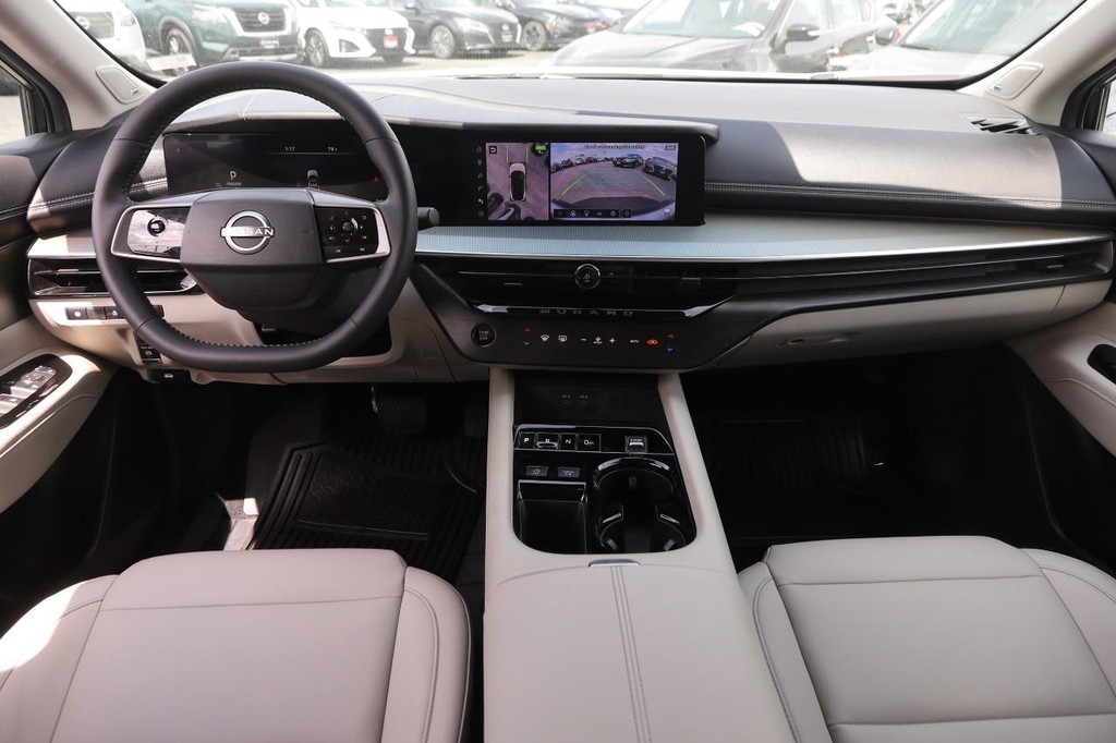 Nissan Murano Vehicle Image 23