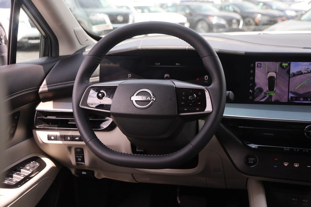 Nissan Murano Vehicle Image 25