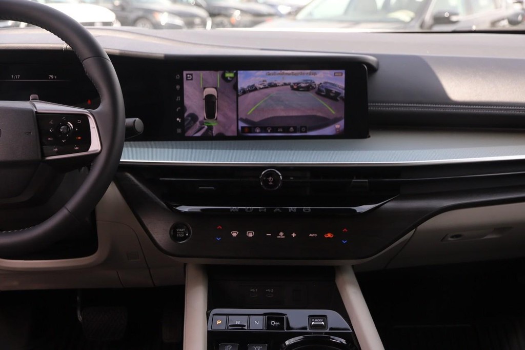 Nissan Murano Vehicle Image 26