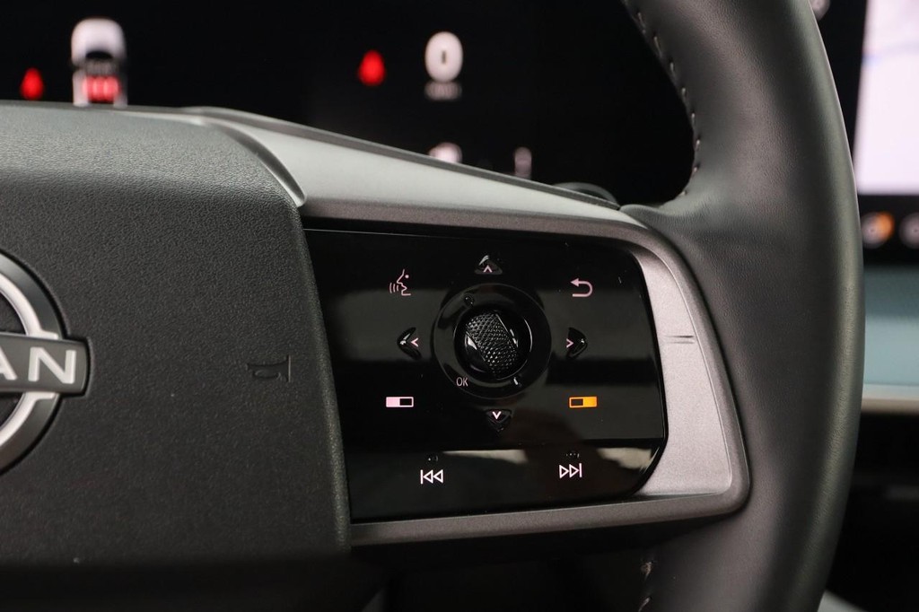 Nissan Murano Vehicle Image 14