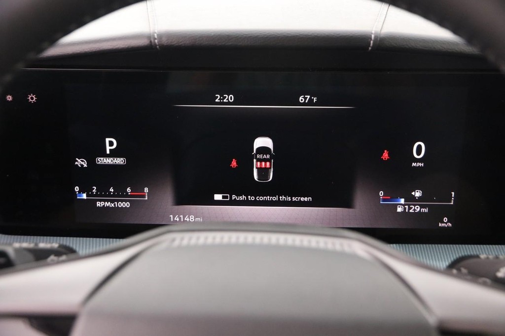 Nissan Murano Vehicle Image 15