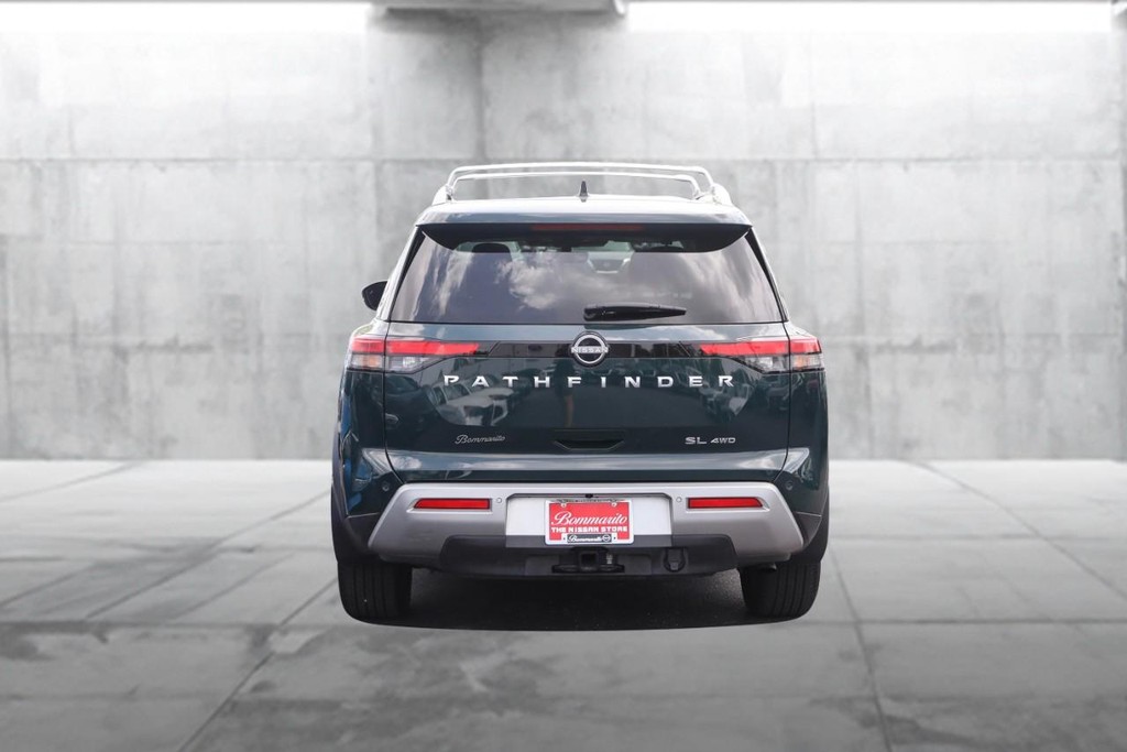 Nissan Pathfinder Vehicle Image 06