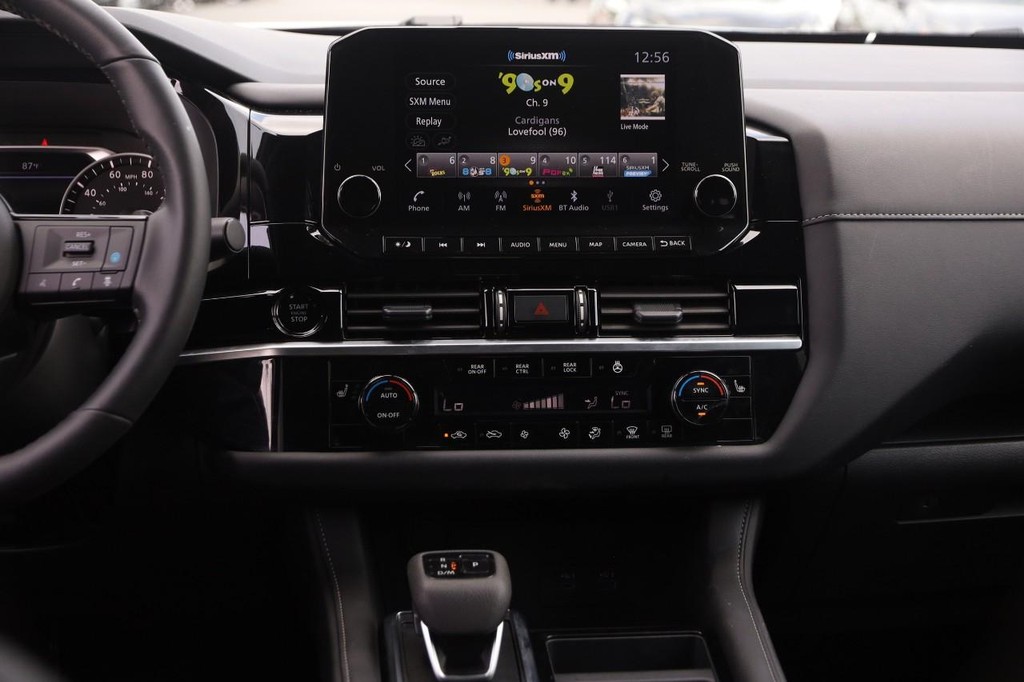Nissan Pathfinder Vehicle Image 26