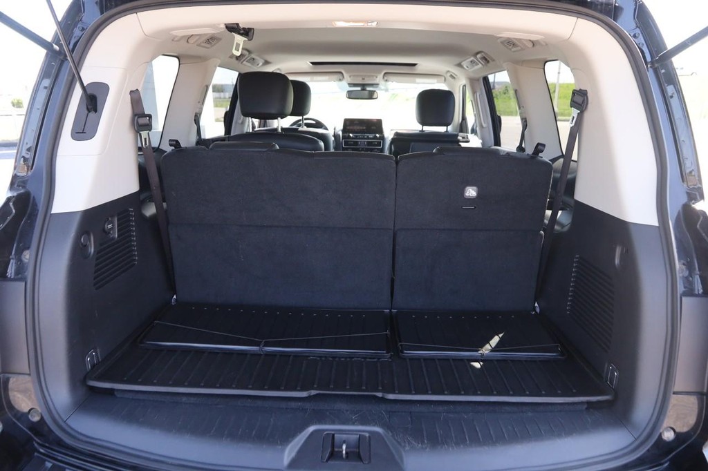 Nissan Armada Vehicle Image 07