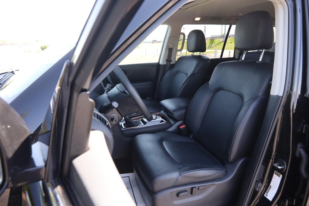 Nissan Armada Vehicle Image 10