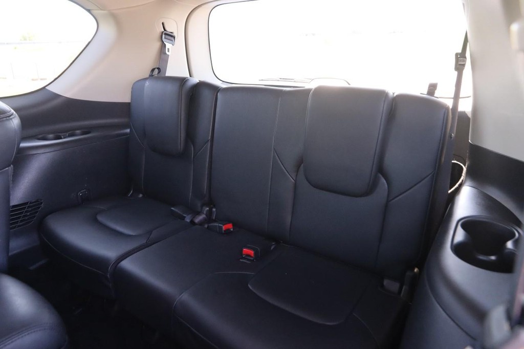 Nissan Armada Vehicle Image 12