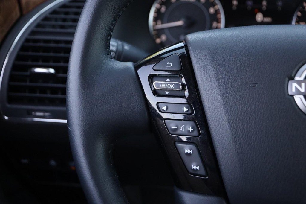 Nissan Armada Vehicle Image 14