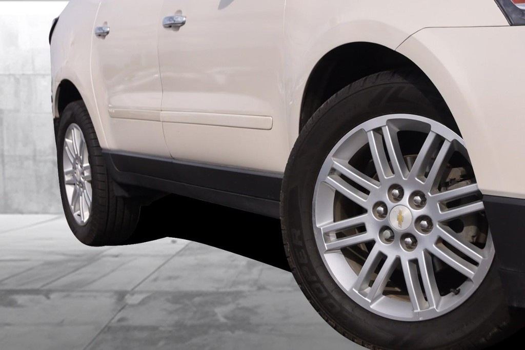 Chevrolet Traverse Vehicle Full-screen Gallery Image 03