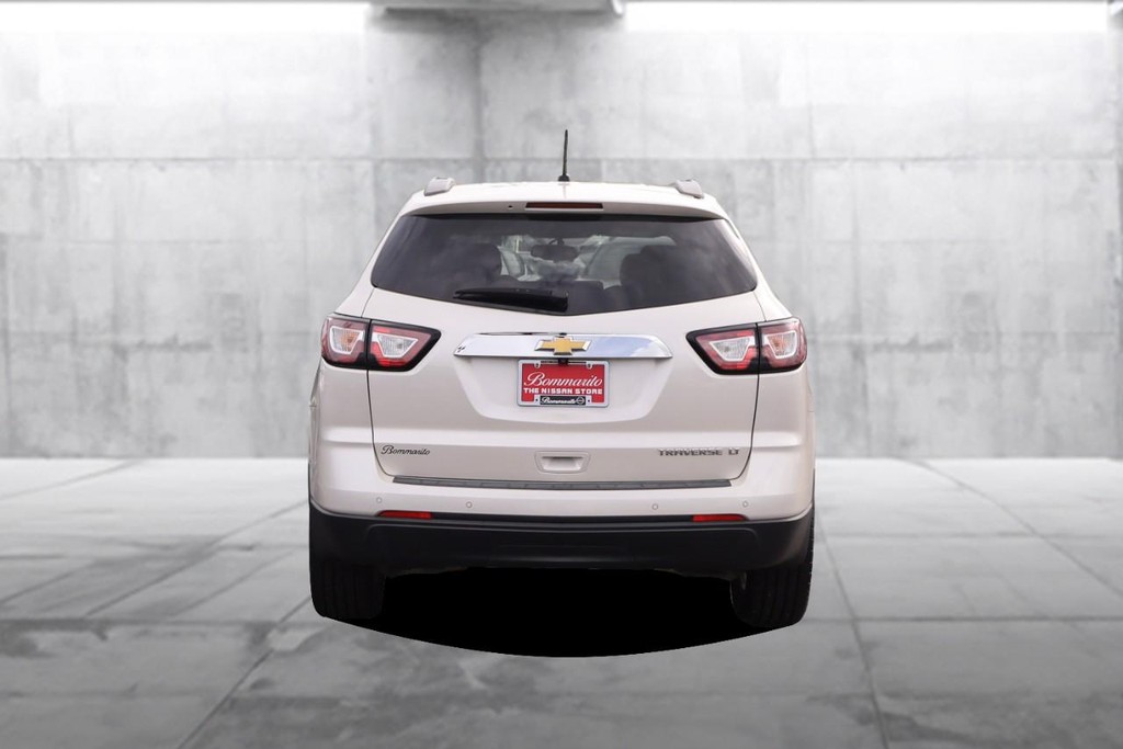 Chevrolet Traverse Vehicle Full-screen Gallery Image 06
