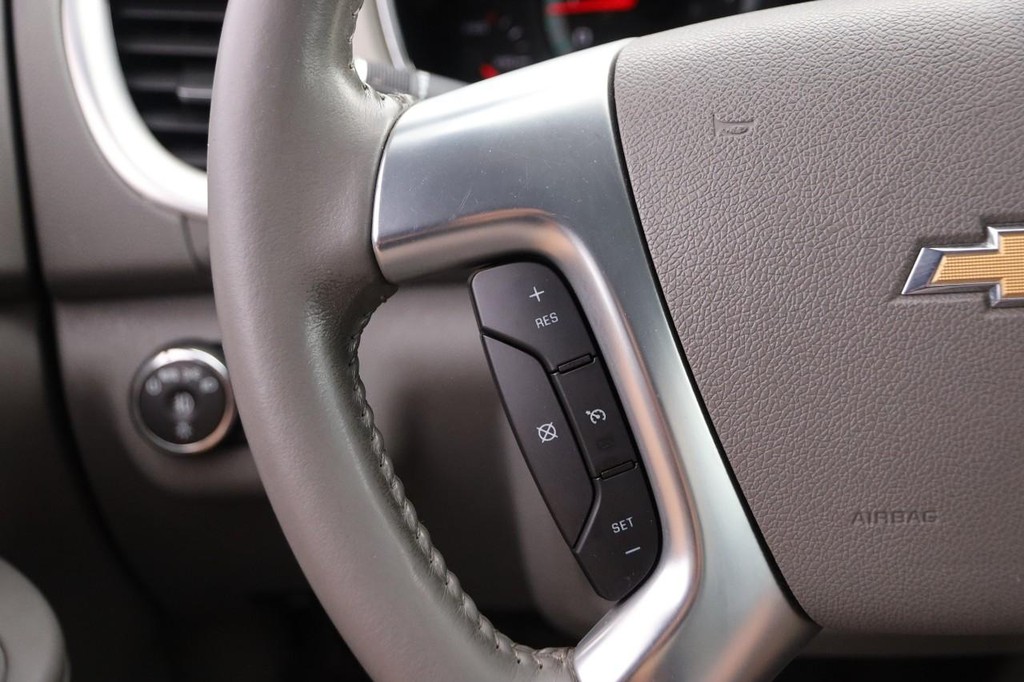 Chevrolet Traverse Vehicle Full-screen Gallery Image 12