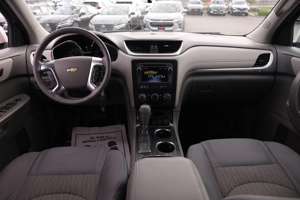 Chevrolet Traverse Vehicle Full-screen Gallery Image 21