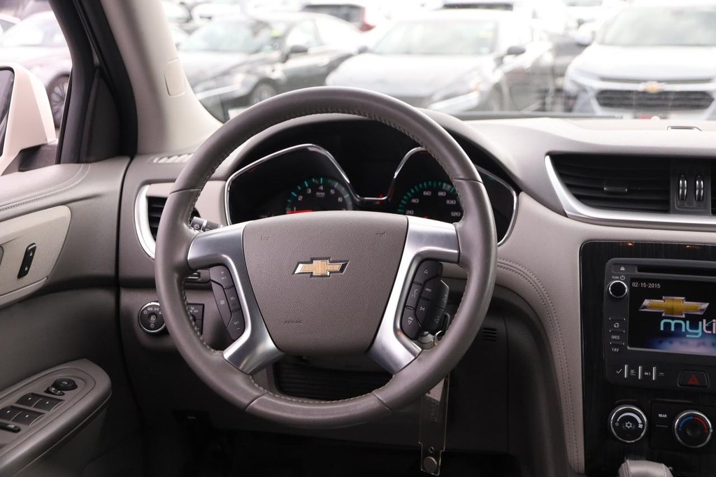 Chevrolet Traverse Vehicle Full-screen Gallery Image 23