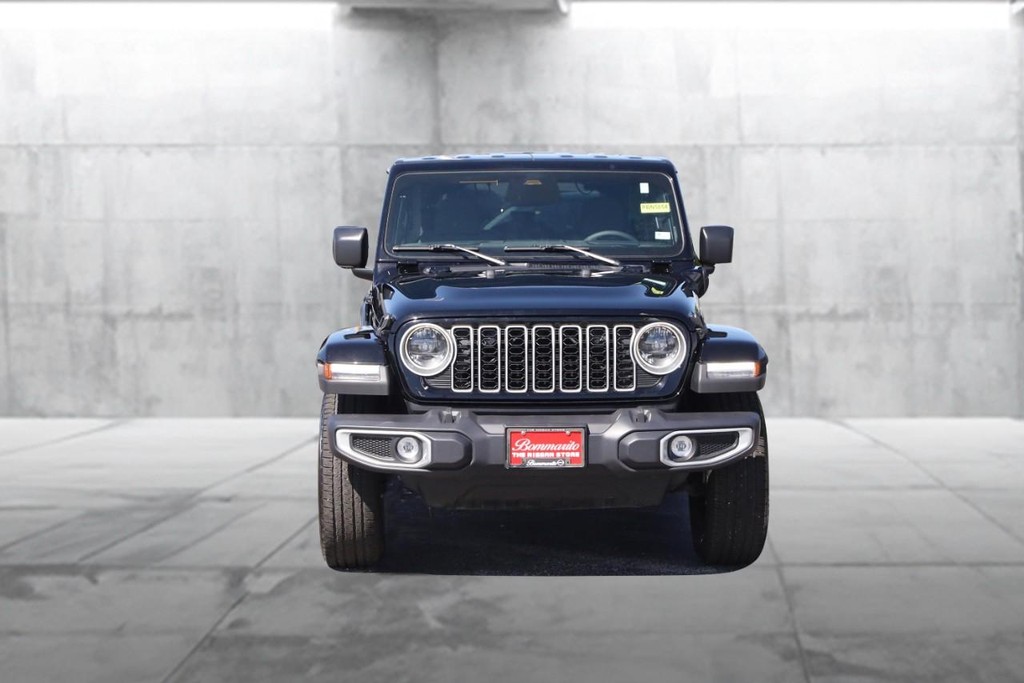 Jeep Wrangler 4xe Vehicle Full-screen Gallery Image 4