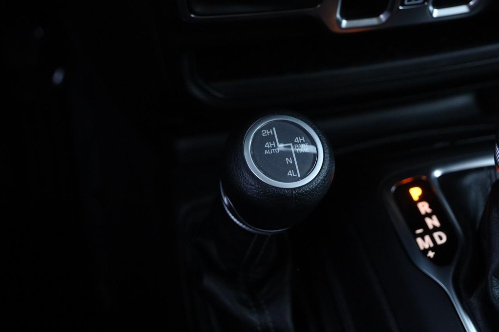 Jeep Wrangler 4xe Vehicle Full-screen Gallery Image 19