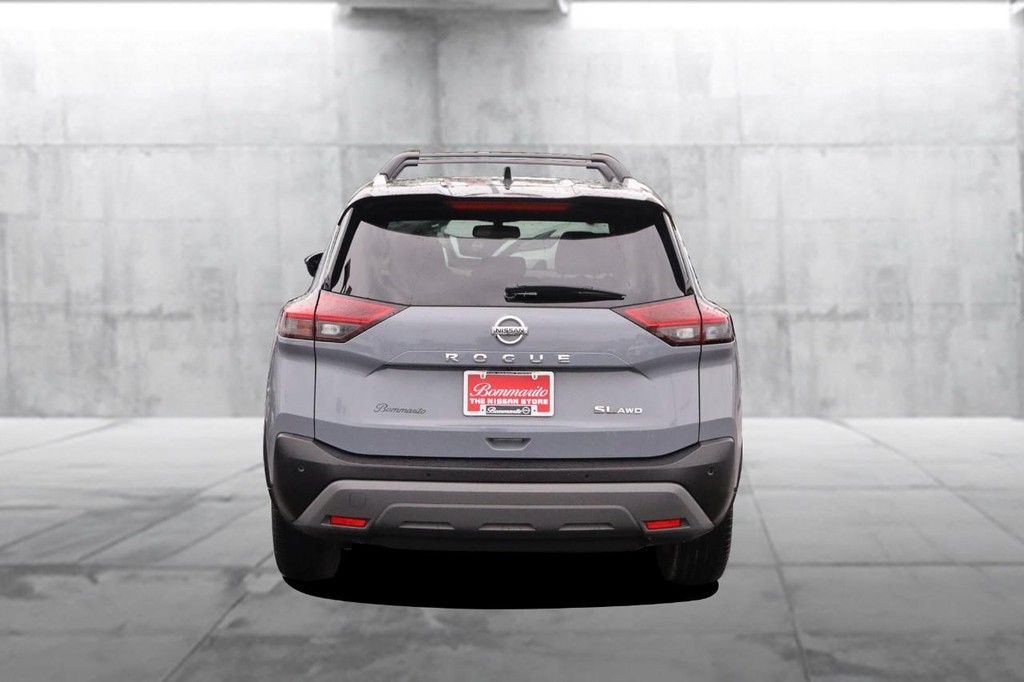 Nissan Rogue Vehicle Image 06