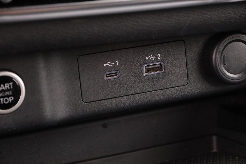 Nissan Rogue Vehicle Image 21