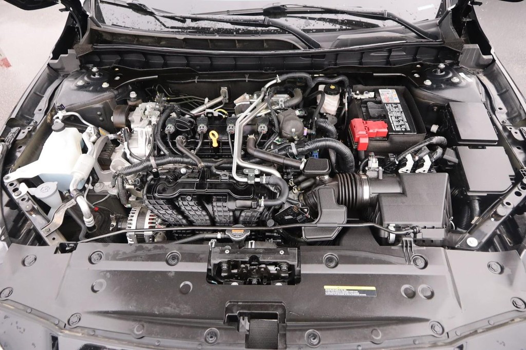 Nissan Altima Vehicle Image 27