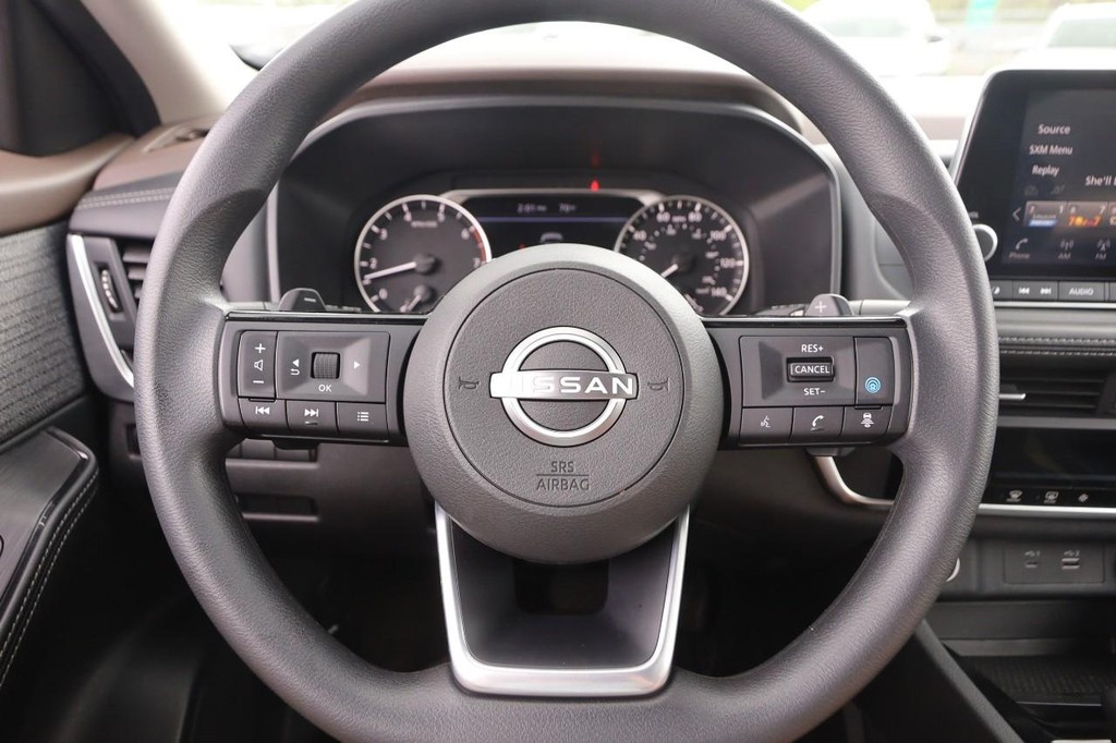 Nissan Rogue Vehicle Image 10