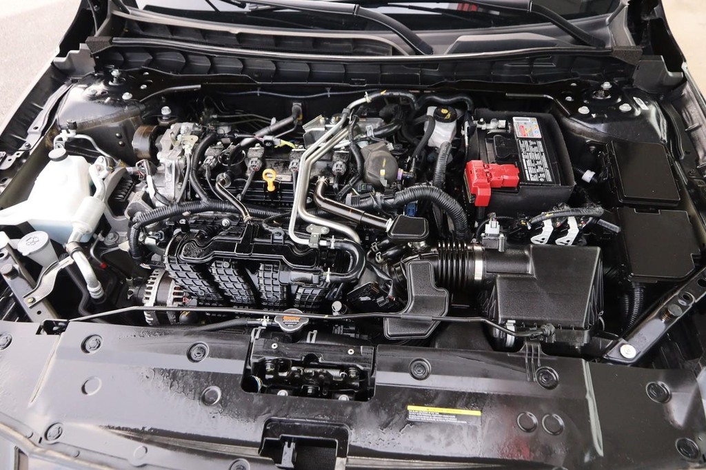 Nissan Altima Vehicle Image 27