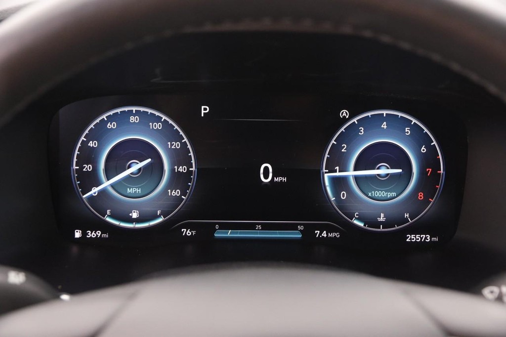 Hyundai Santa Fe Vehicle Image 15