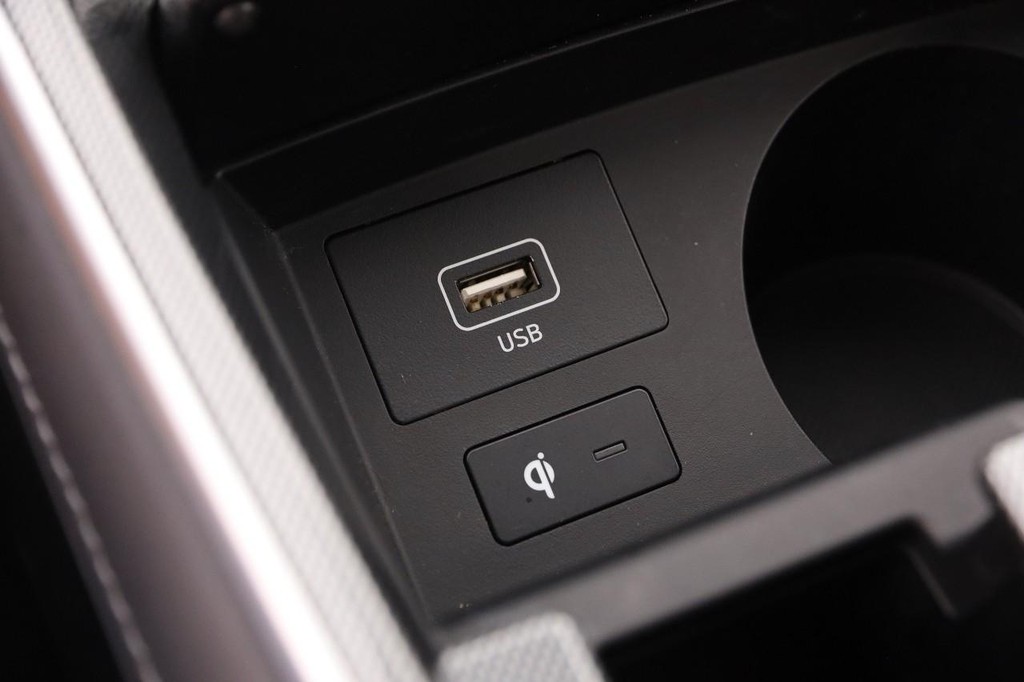 Hyundai Santa Fe Vehicle Image 20