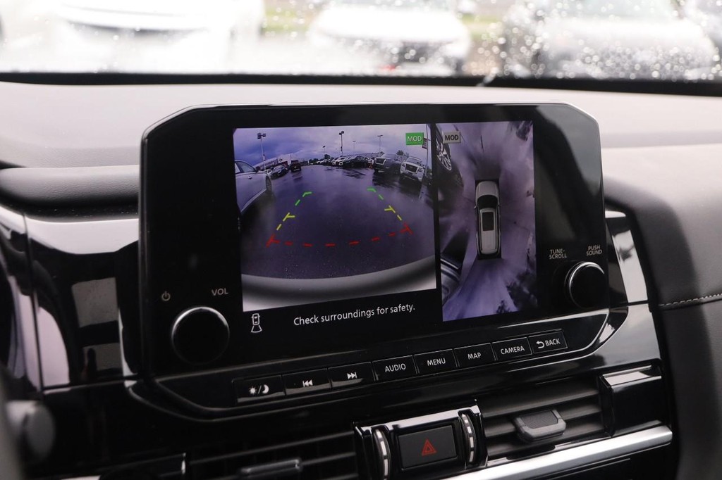 Nissan Pathfinder Vehicle Image 20