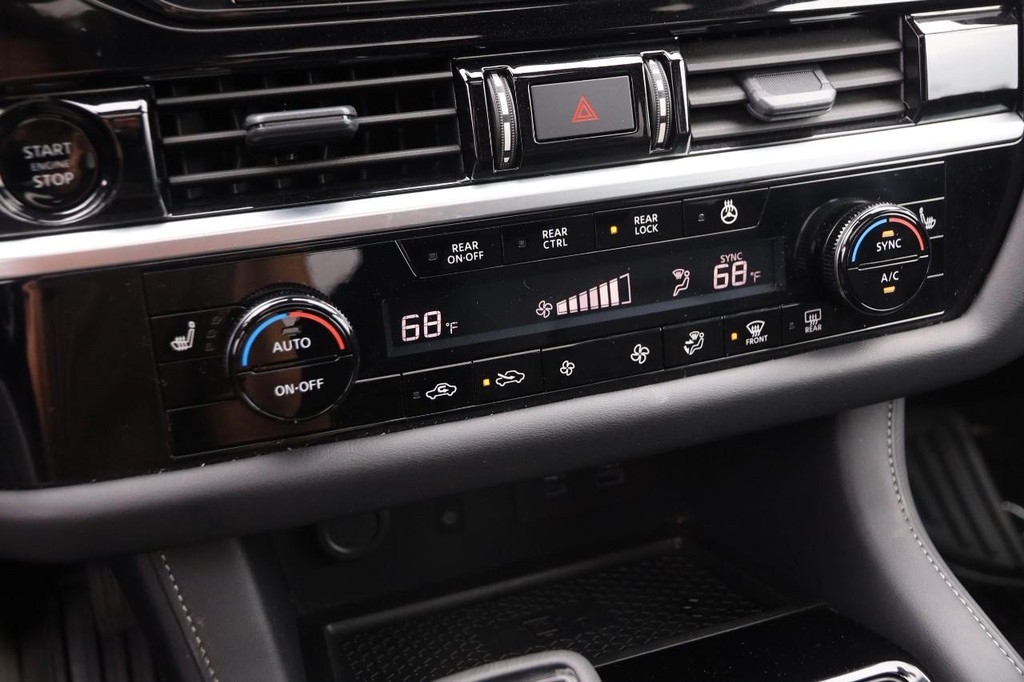 Nissan Pathfinder Vehicle Image 21