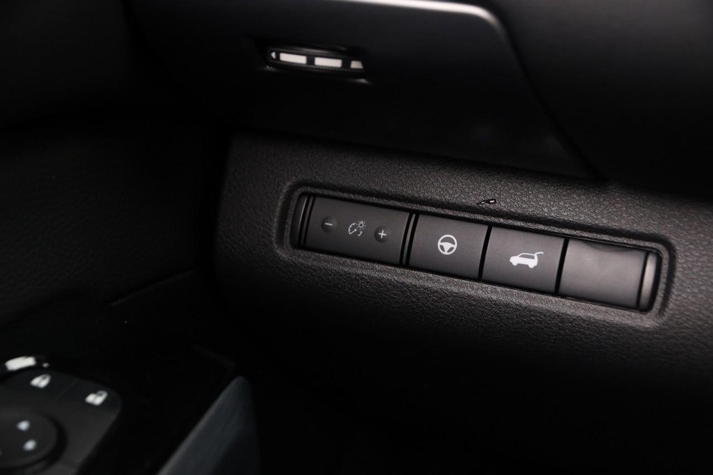 Nissan Pathfinder Vehicle Image 23