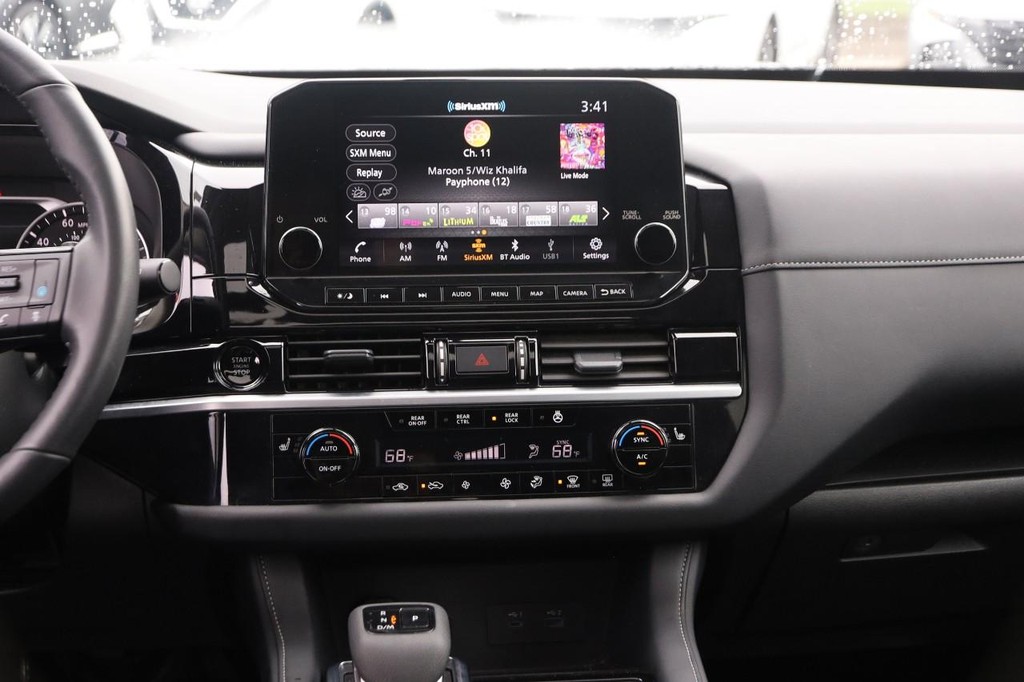 Nissan Pathfinder Vehicle Image 26