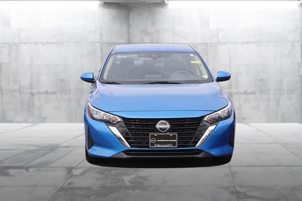 Nissan Sentra Vehicle Image 04