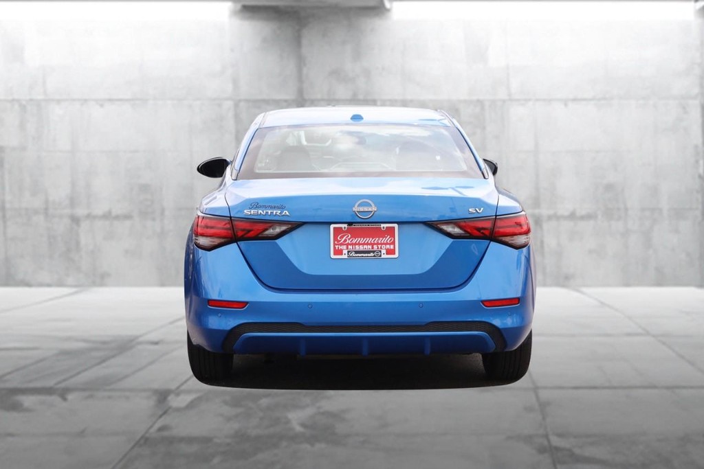 Nissan Sentra Vehicle Image 06