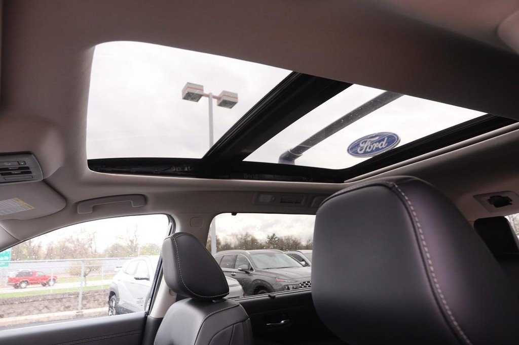 Nissan Pathfinder Vehicle Image 09